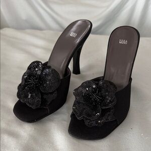 Vera Wang Black Sequin Floral Heels